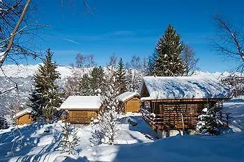 Les Mazots De La Source &